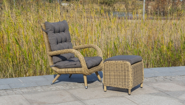 Плетеное кресло "Толедо" с подушками, цвет соломенный