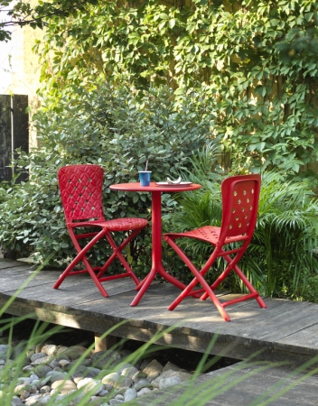 Стол пластиковый обеденный Spritz + Spritz Mini красный