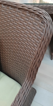 Кресло плетеное с бежевыми подушками Tagliamento Barcelona коричневый