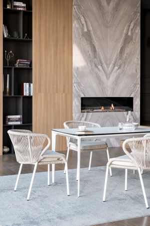 "Малага" обеденная группа на 4 персоны со стульями "Милан", каркас белый, роуп бежевый