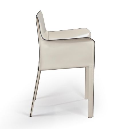 Стул с подлокотниками Barrie кожа бежевый Стул с подлокотниками Barrie кожа бежевый