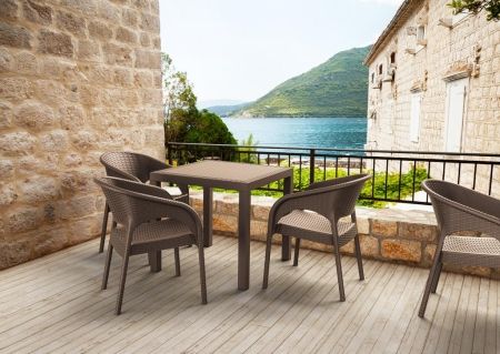 Кресло пластиковое плетеное Panama коричневое