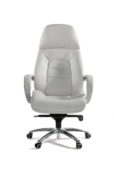 Кресло руководителя Porsche слоновая кость натуральная кожа с алюминиевой крестовиной