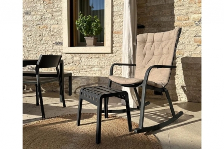 Стул пластиковый Trill Bistrot Стул пластиковый Trill Bistrot