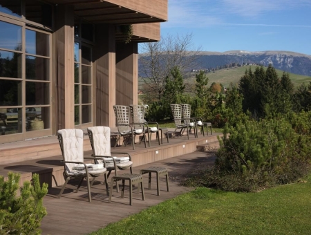 Табурет пластиковый Poggio бежевый