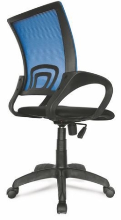Офисное кресло Формула с синей спинкой из сетки