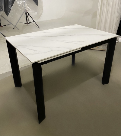Стол CORNER 120 SINTERED STONE WHITE MARBLE, BLACK фото в интернет-магазине Stoolmarket