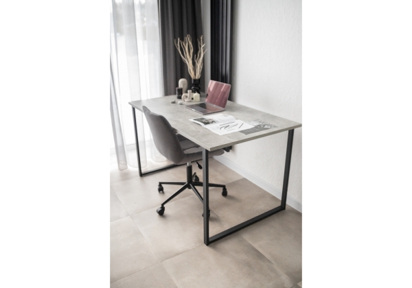 Стол деревянный Лиман 140 х 80 бетон светлый, черный матовый Стол деревянный Лиман 140 х 80 бетон светлый, черный матовый